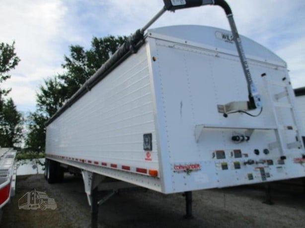 Wilson Hopper Trailer with open tarp