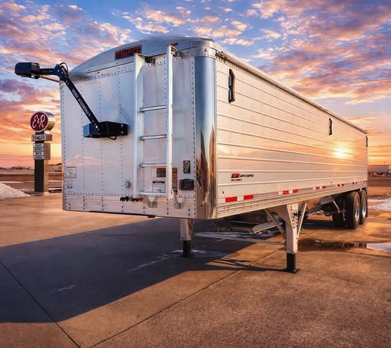 Timpte Super Hopper Grain Semi Trailer